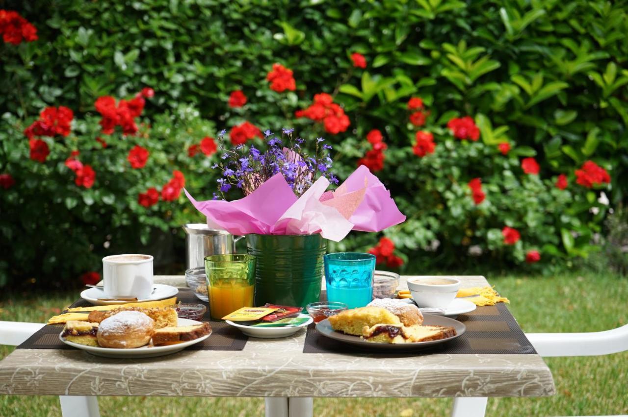 Hotel Villa Fulgida กัตตอลิกา ภายนอก รูปภาพ