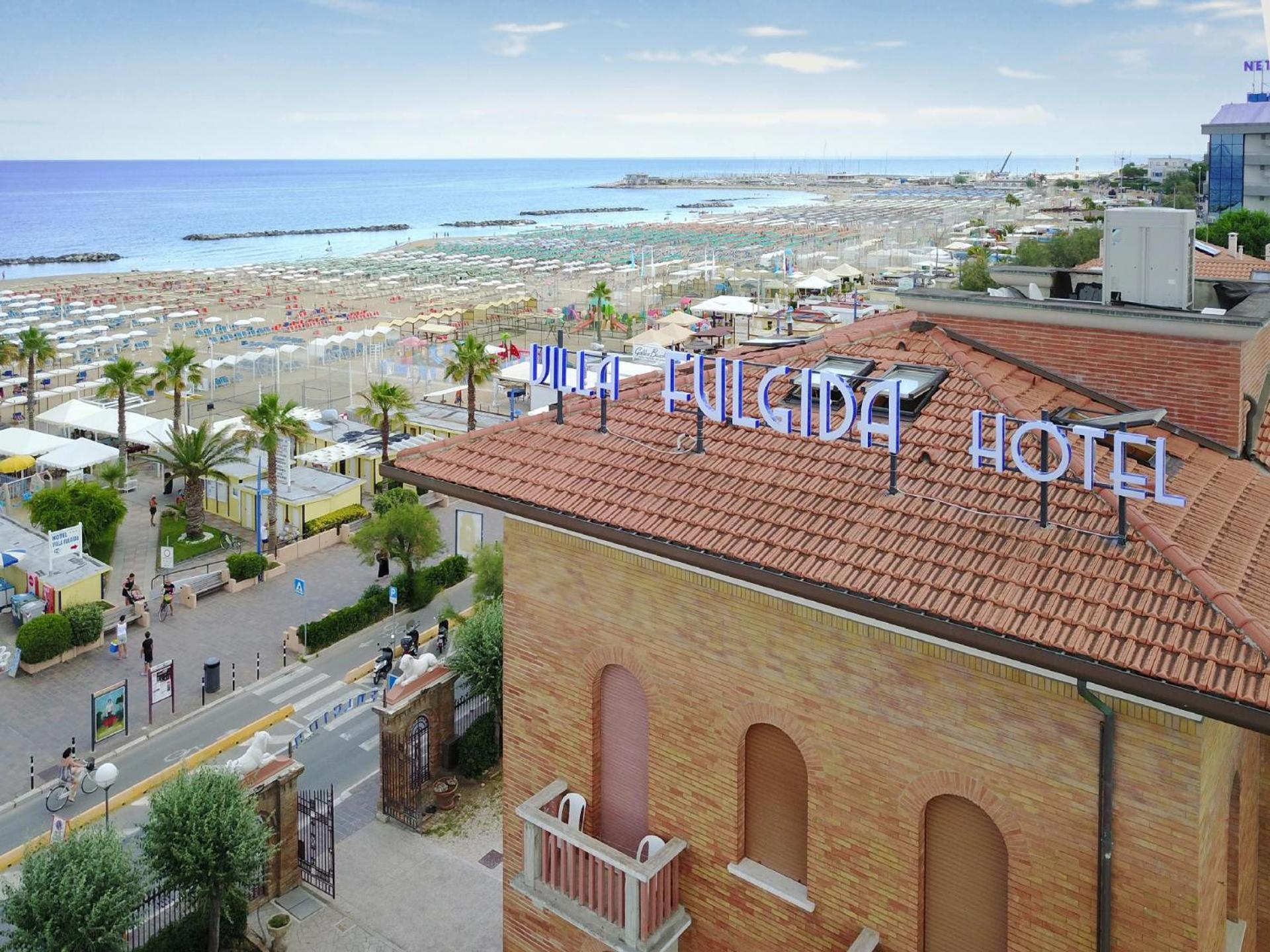 Hotel Villa Fulgida กัตตอลิกา ภายนอก รูปภาพ